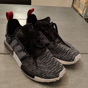 adidas NMD R1 Glitch Core Black Camo size 9.5 Mens